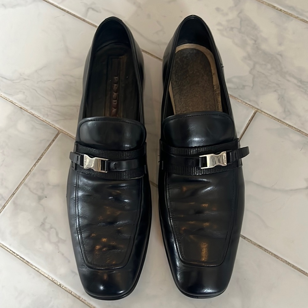 Prada leather shoes size 9